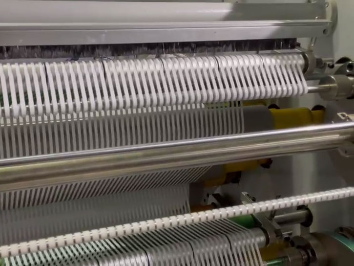 修正帶分切機(jī)連續(xù)生產(chǎn)無(wú)故障：高可靠性設(shè)計(jì)的三大核心