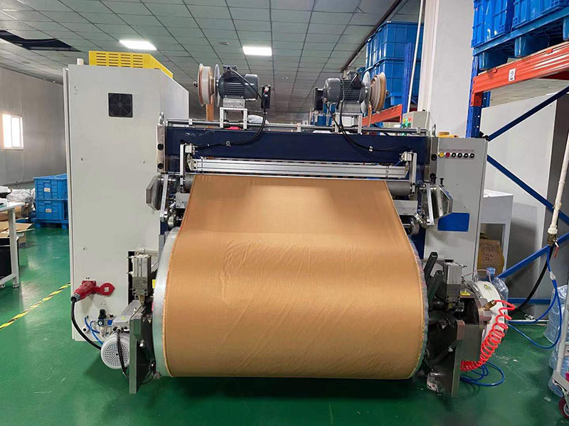 精準(zhǔn)分切，提升品質(zhì)：運(yùn)動(dòng)膠帶分切機(jī)深度解讀